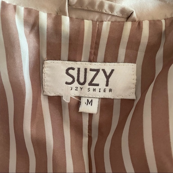 Suzy Shier beige button up short trench coat - Picture 13 of 13